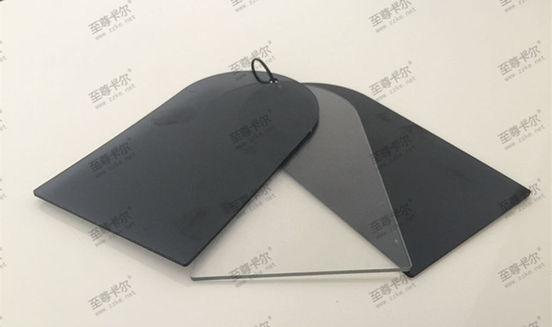 搭建雨棚是用耐力板好還是陽光板好？