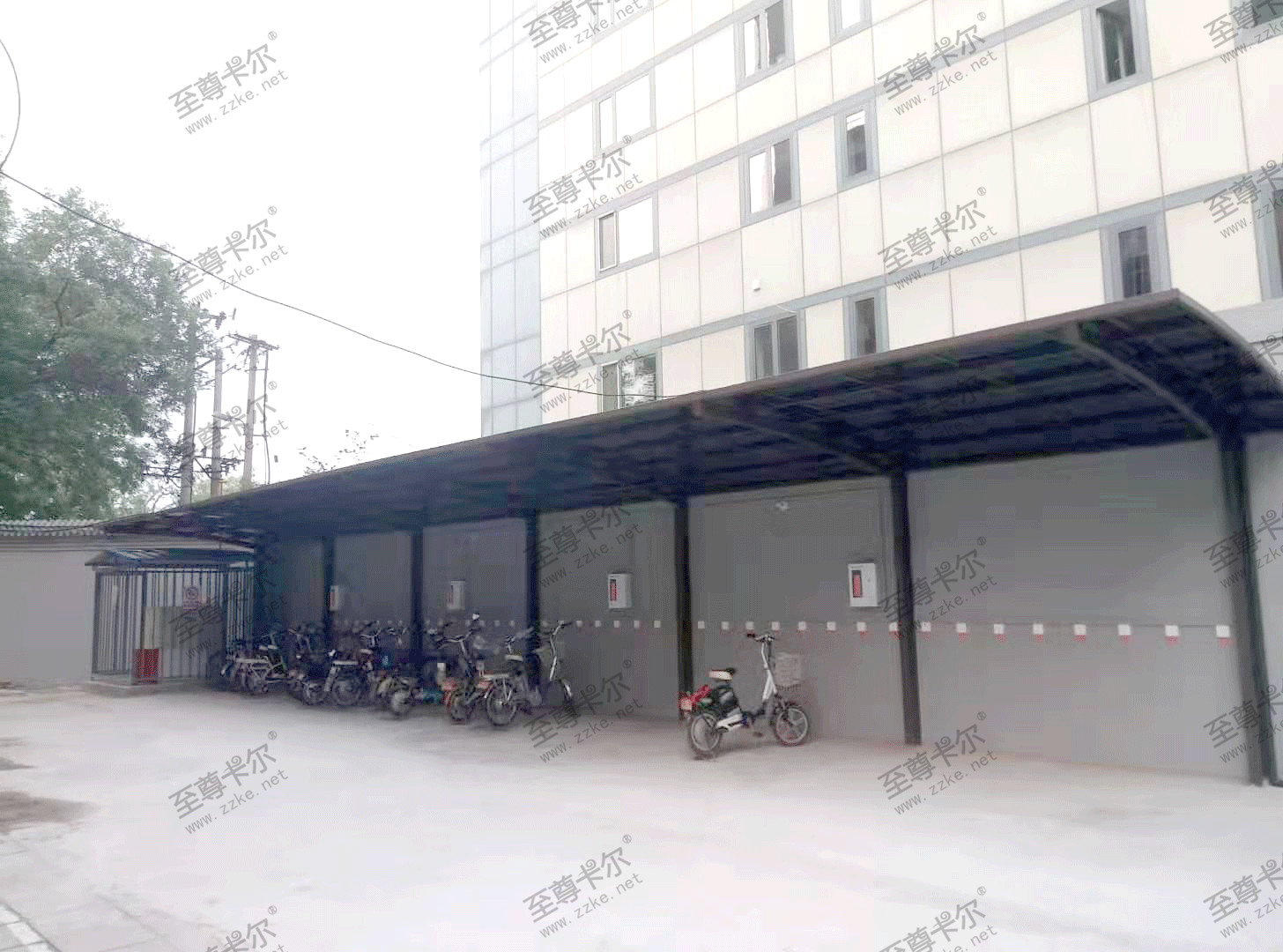 車棚廠家告訴你：小區建設電動車充電棚的規定是什么