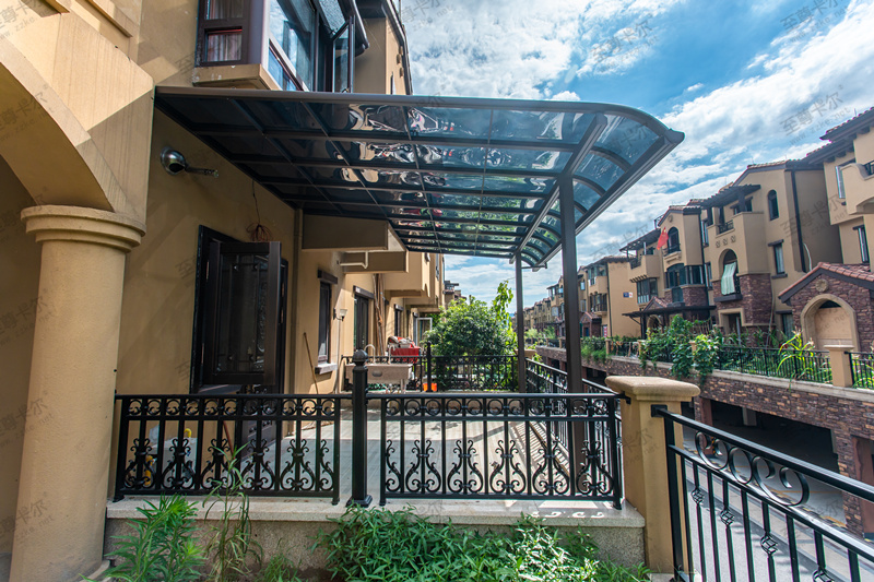 如何挑選別墅露臺(tái)棚！好看又實(shí)用的別墅露臺(tái)棚看這三點(diǎn)