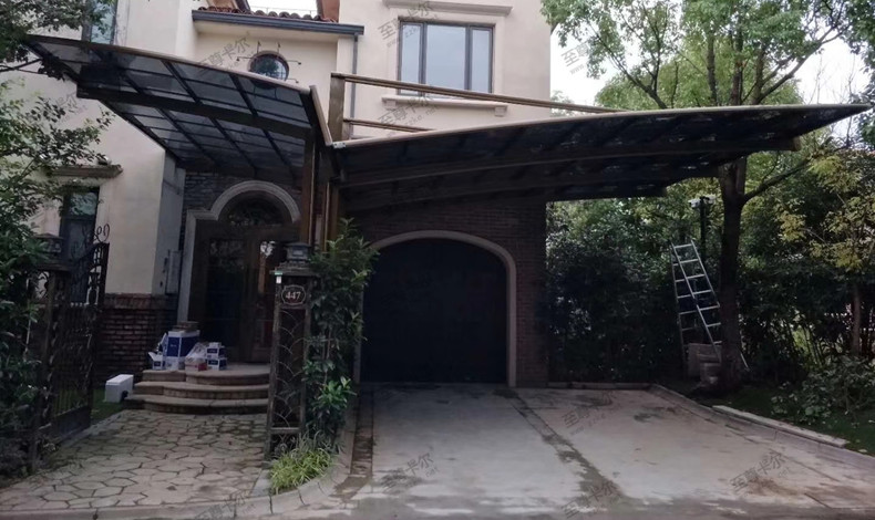 為什么不建議你做膜結(jié)構(gòu)車(chē)棚，看完這篇文章你就明白了。