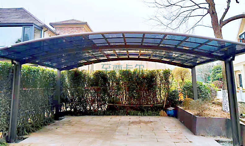 防暴盾牌、防彈玻璃與耐力板雨棚，你知道它們有什么聯(lián)系嗎？