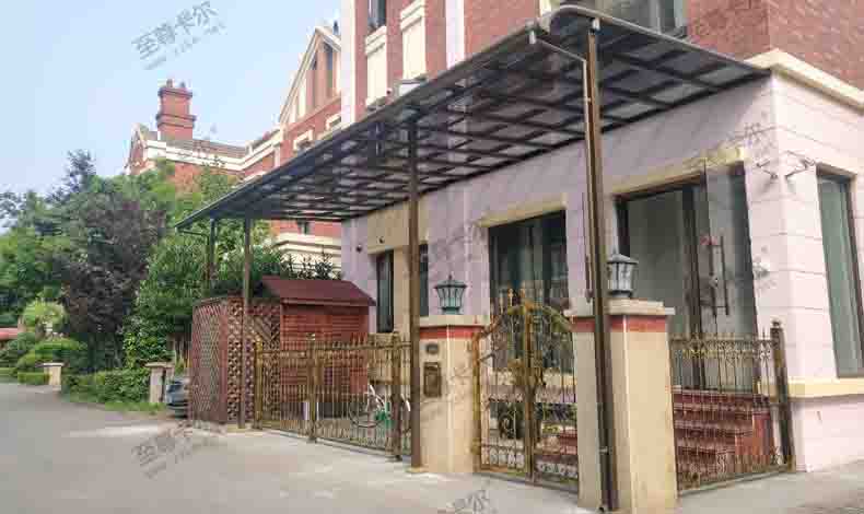 成都雨棚定制廠家？鋁合金雨棚多少錢一平？