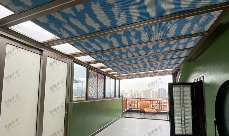 半封閉（陽(yáng)光房式）